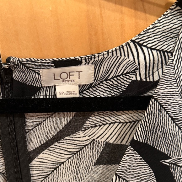 LOFT Black and Gray Leaf Pattern Romper - Picture 2 of 4